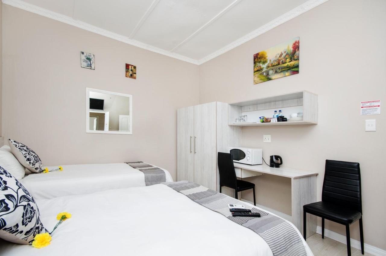 Newtondale Self Catering Hotell Port Elizabeth Eksteriør bilde